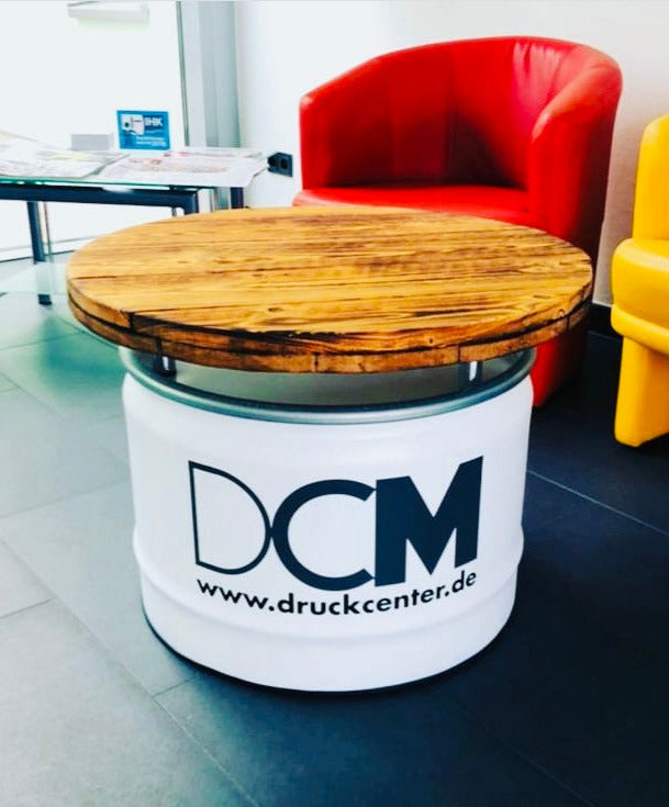 1/2 213L Ölfass-Couchtisch in schwarz, Tischplatte schwarz, Abstandshalter schwarz