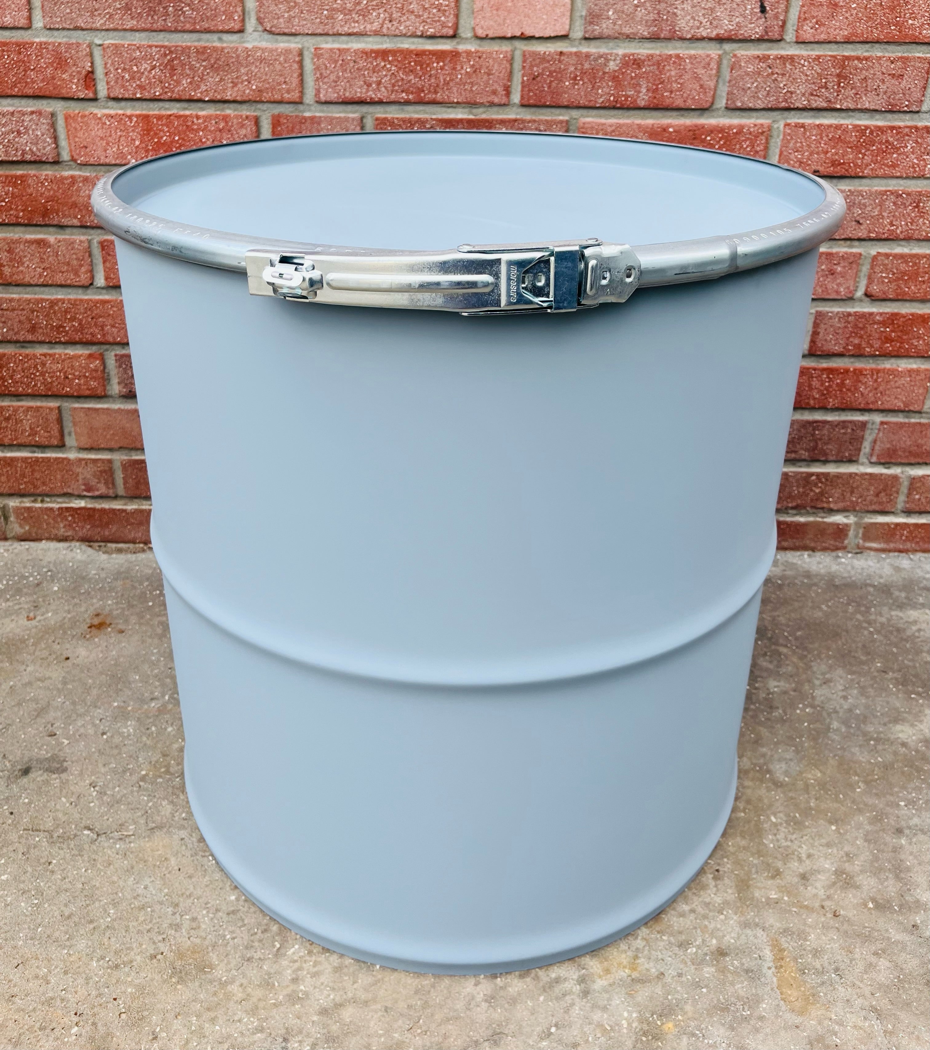 1/2 213L Ölfass-Loungetisch in grau (ral 7000)